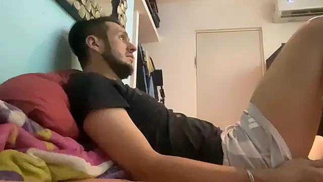 Alexitho25 online show from 10.24.25