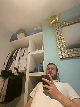 Snapshot of Alexitho25 chatting on 07.17.26 Alexitho25 online show from 07.17.26