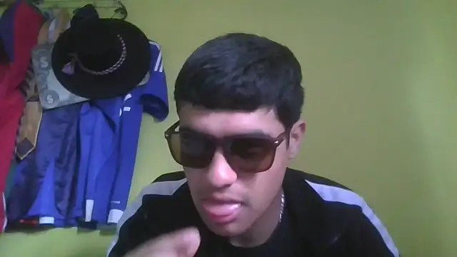 juanfritaa21 online show from 10.05.25