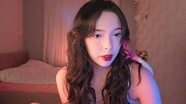 Snapshot of yuna_sunshy chatting on 06.02.26 yuna sunshy online show from 06.02.26