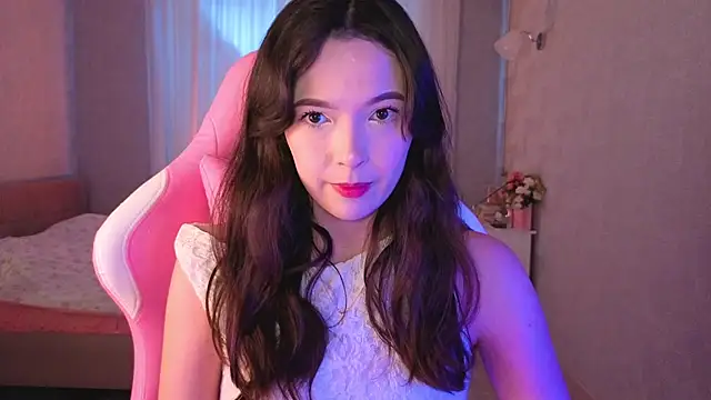 Snapshot of yuna_sunshy chatting on 06.08.26 yuna sunshy online show from 06.08.26