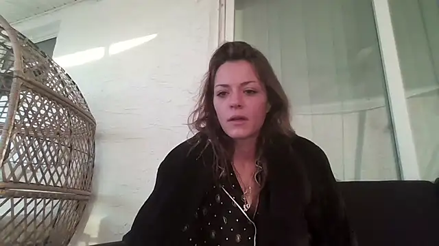 LaylaRainVIP online show from 12.14.25