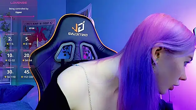 Kiara Dream online show from 10.19.25