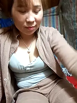 Snapshot of Mpchaola chatting on 04.30.26 Mpchaola online show from 04.30.26