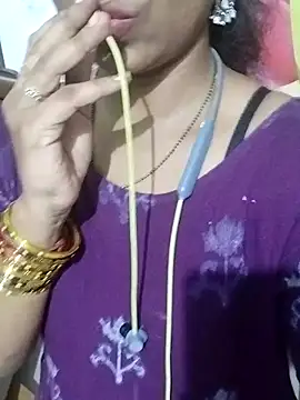 Snapshot of Varsha21 chatting on 09.08.25 Varsha21 online show from 09.08.25