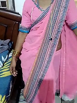 Snapshot of Varsha21 chatting on 09.19.25 Varsha21 online show from 09.19.25