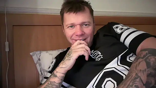 Snapshot of monster_d_2025 chatting on 10.03.25 monster d 2025 online show from 10.03.25