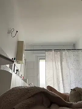 Emilia Mausi online show from 11.30.25