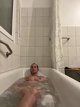 Emilia Mausi online show from 04.09.26