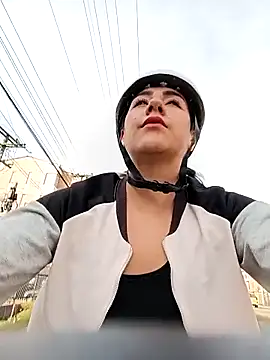 CAROLINE  07 online show from 04.18.26