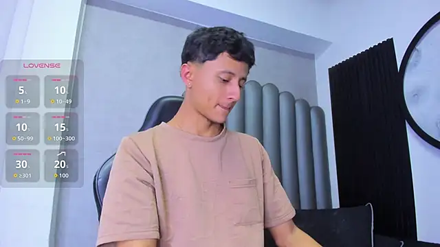  Leohot  online show from 01.17.26