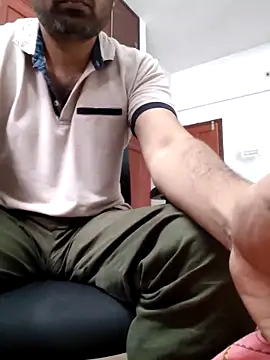 hairysub indiaxh online show from 10.24.25