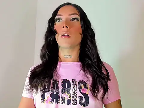 Snapshot of Megan_Gil_ chatting on 09.19.25 Megan Gil online show from 09.19.25