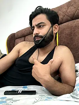 hottestboy03 online show from 10.03.25