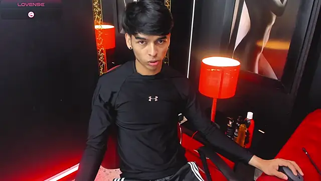 OnlyJos online show from 10.07.25