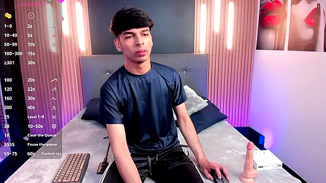 OnlyJos online show from 11.14.25