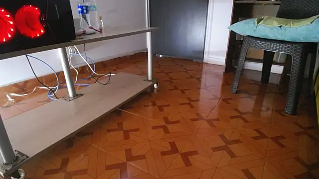 LADY-IN-BLACK online show from 11.10.25