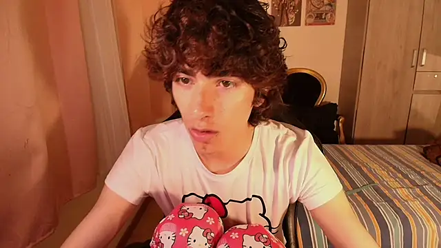 Snapshot of Nude_Boy18 chatting on 11.03.25 Nude Boy18 online show from 11.03.25