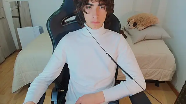 Nude Boy18 online show from 02.19.26