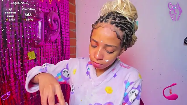 yumi hanna online show from 09.29.25