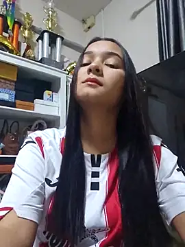 Natural Asian Girl online show from 11.18.25