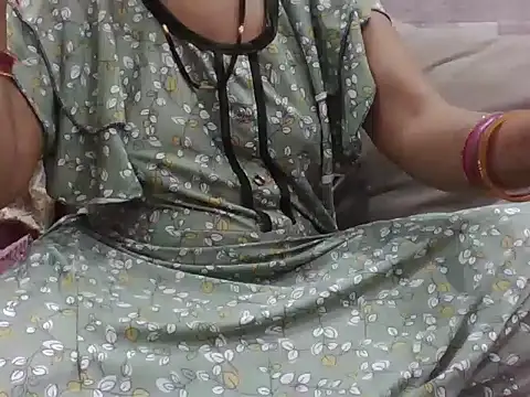 Snapshot of VNDANA_ chatting on 11.02.25 VNDANA  online show from 11.02.25