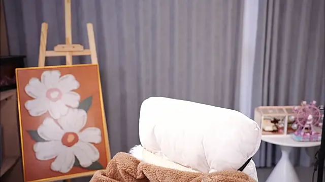 Snapshot of karina0703 chatting on 12.17.25 karina0703 online show from 12.17.25