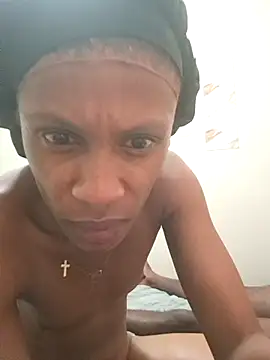 Snapshot of shemale_fantasyXX chatting on 11.01.25 shemale fantasyXX online show from 11.01.25