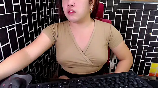 xUrDreamSlutWhore online show from 09.12.25