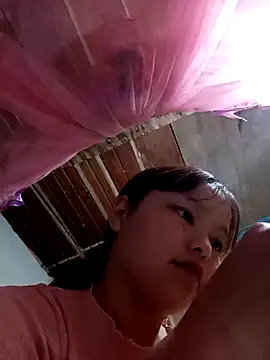 XoiXoi232 online show from 10.31.25