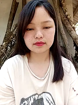 XoiXoi232 online show from 04.04.26