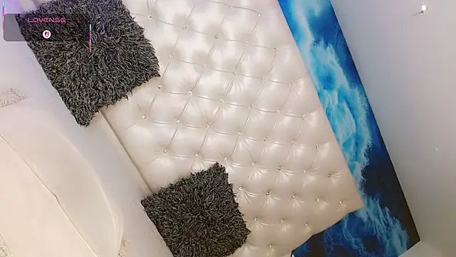 Milla Star  online show from 04.19.26