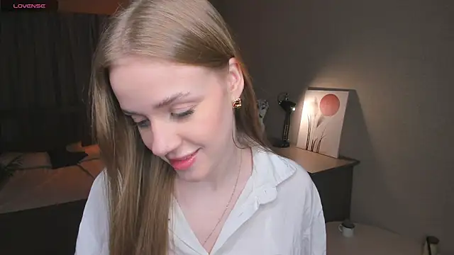 OdellaFrake online show from 11.27.25