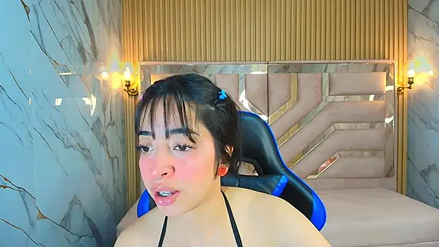 zoe r  online show from 11.19.25