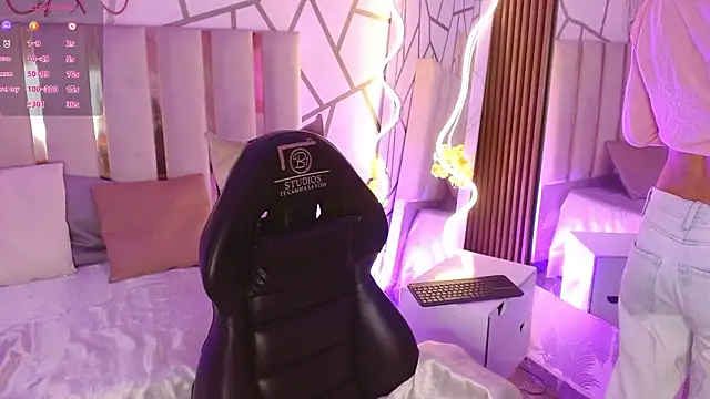 CYRUS TAY online show from 02.23.26