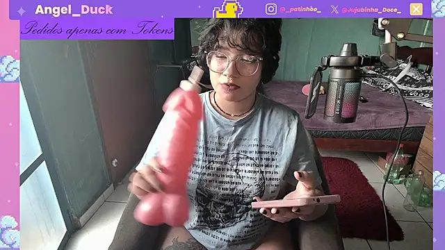 Angel Duck online show from 02.25.26