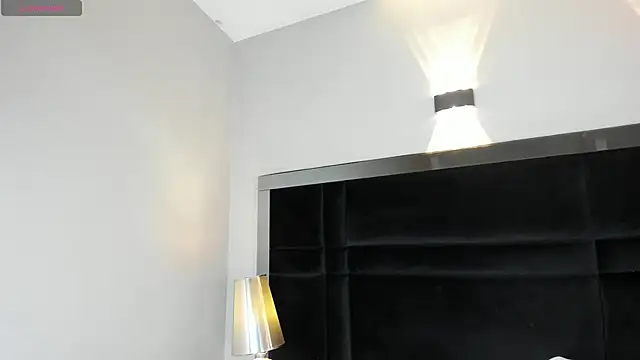 CarolineLee  online show from 02.07.26