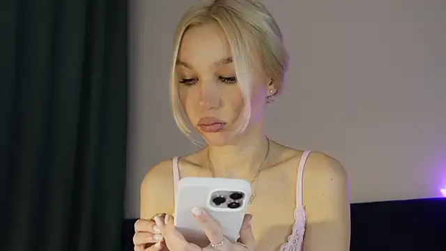 cuteleraay online show from 02.06.26