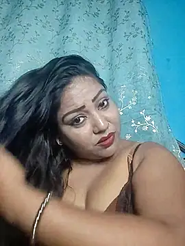 hornypriya696 online show from 10.04.25