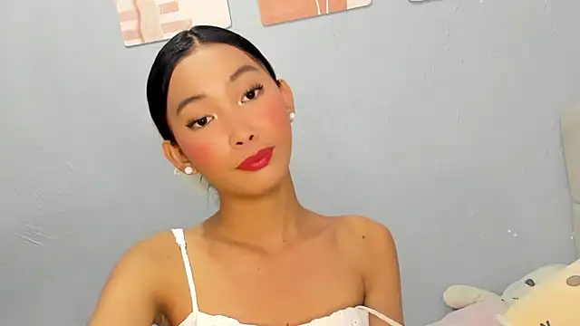 Snapshot of Anne_the_virgin chatting on 10.26.25 Anne the virgin online show from 10.26.25