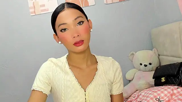 Snapshot of Anne_the_virgin chatting on 11.12.25 Anne the virgin online show from 11.12.25