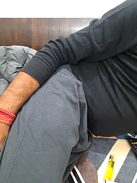 Snapshot of Delhi_Couple_BlowjobFuck chatting on 11.26.25 Delhi Couple BlowjobFuck online show from 11.26.25