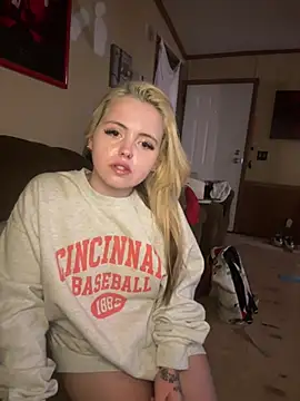 JuicyExxxperience online show from 02.21.26