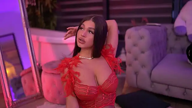 Snapshot of BellaNoirre chatting on 11.20.25 BellaNoirre online show from 11.20.25