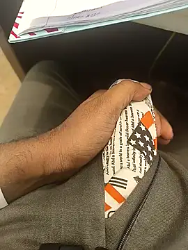 hotboy43339 online show from 10.29.25