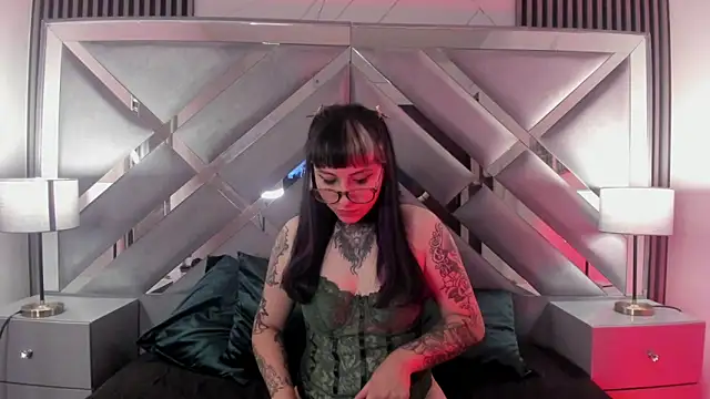 Ravenna666  online show from 01.14.26