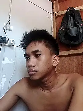 charlie0728 online show from 10.05.25