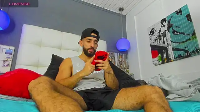 Yiyo10  online show from 02.10.26