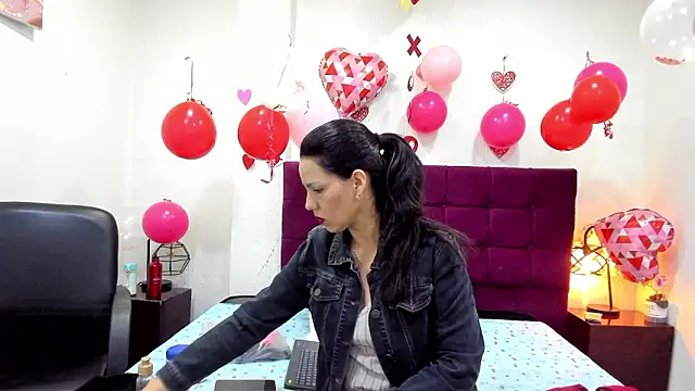 MashaPiink online show from 02.24.26