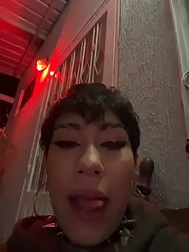 ZahaRose online show from 11.15.25